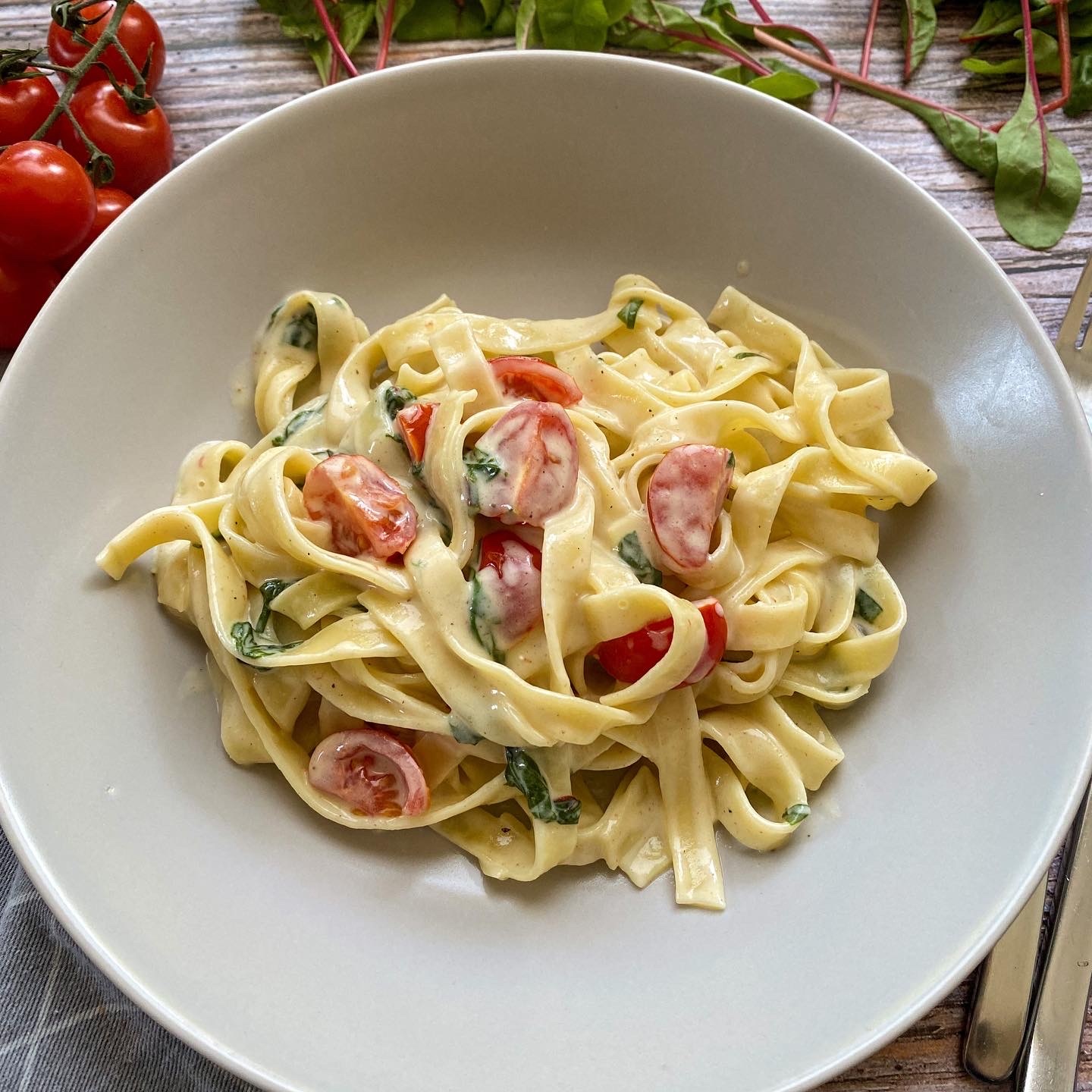 Pasta mit Mangold &amp; Tomaten – Räuberküche